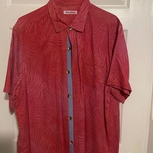 Tommy Bahama Button Down